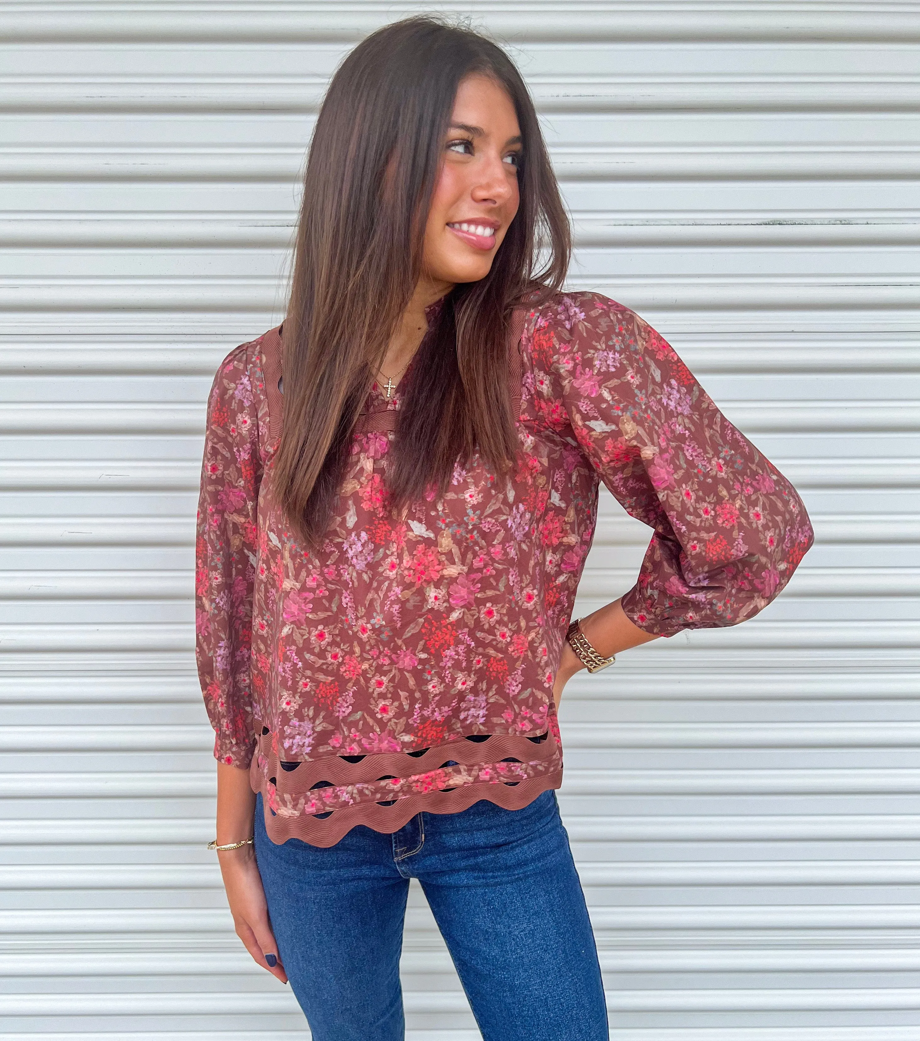 CAUGHT IN A DAYDREAM BROWN FLORAL TOP