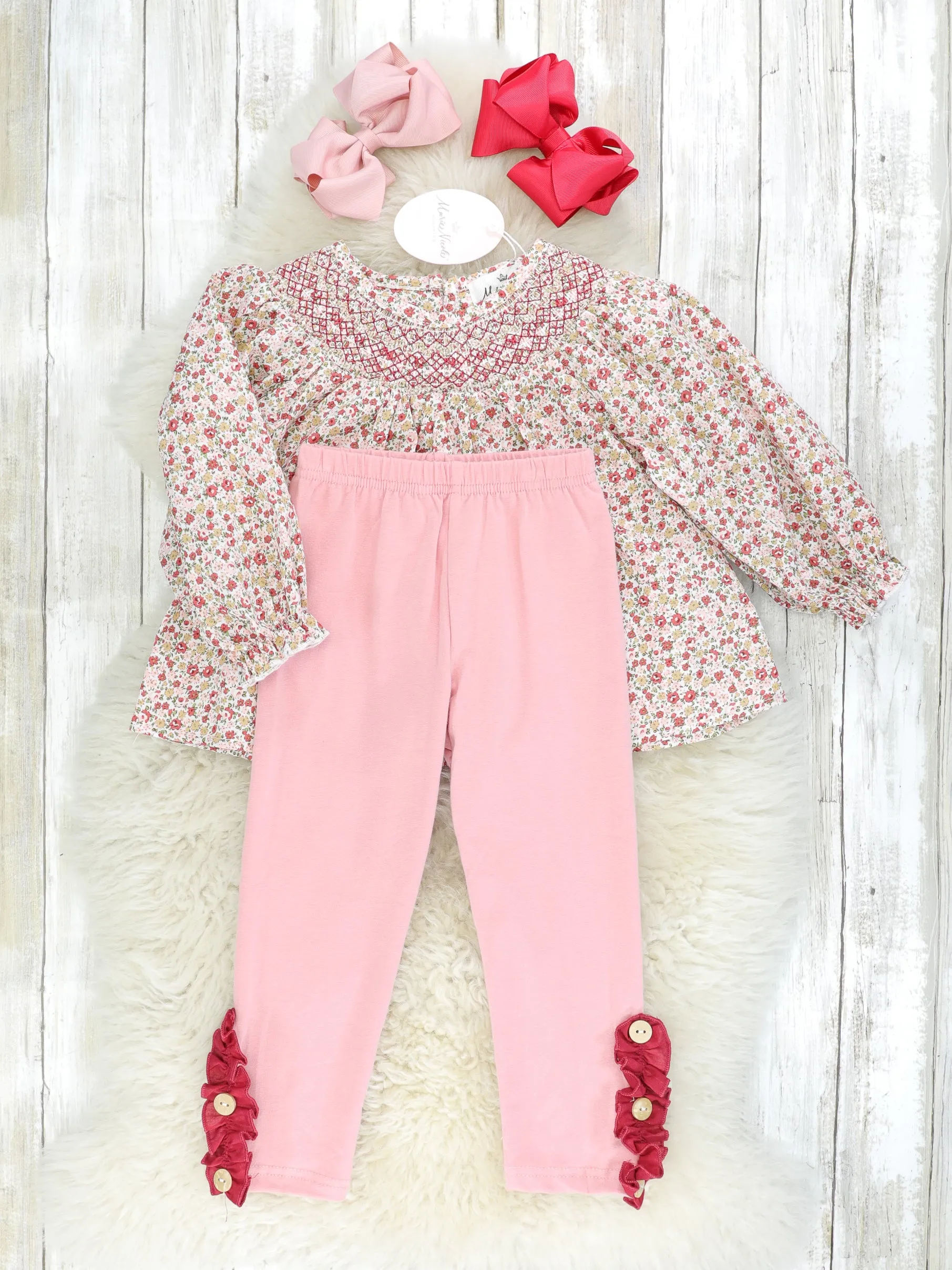 Dainty Neutral Floral Vintage Outfit